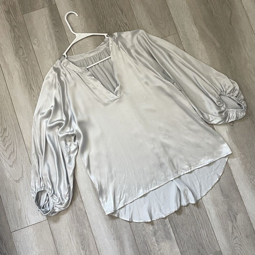 Starkx Satin Top v neck puff sleeve solana womens Silver (medium) holiday party